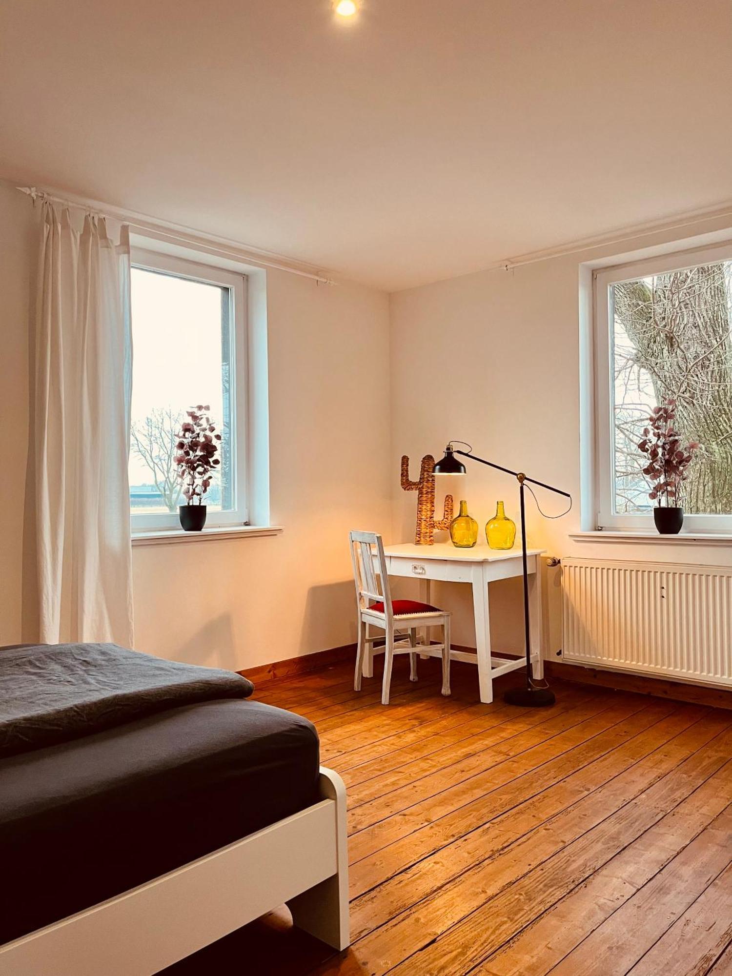 B E D & A G E D E S I G N -Extra Large- Wunderschoene Komplette Wohnung Mit Viel Platz & 4 Schlafzimmer B E D & A G E D E S I G N -Small- Wunderschoenes Zimmer Mit Bad Rechnungserstellung Fuer Geschaeftsreisende & Firmen Hünxe Exteriör bild