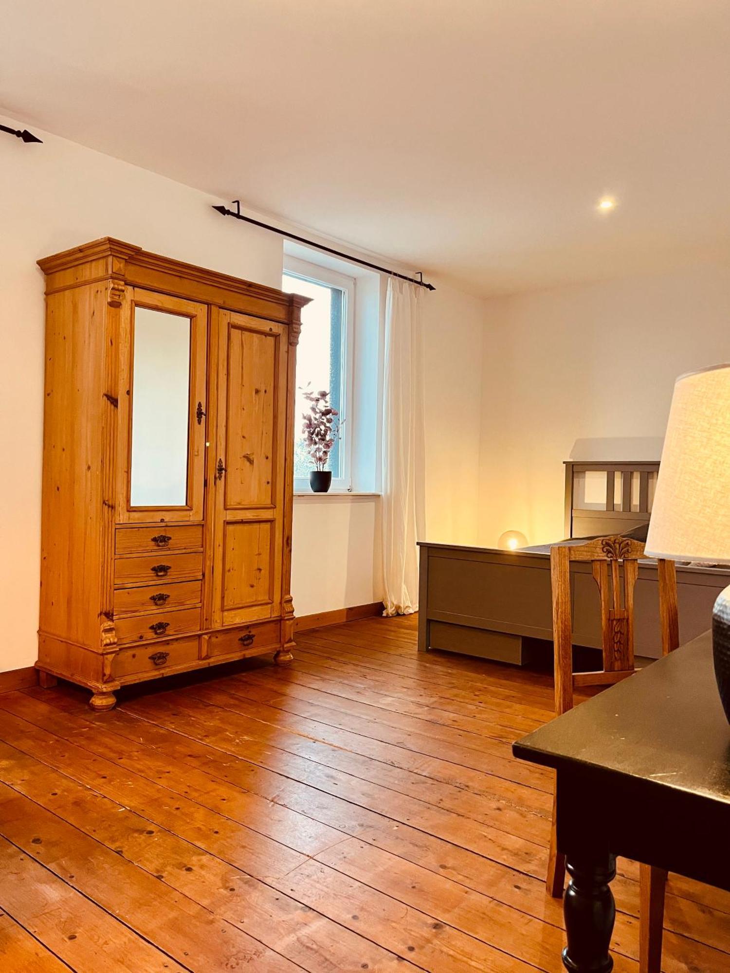 B E D & A G E D E S I G N -Extra Large- Wunderschoene Komplette Wohnung Mit Viel Platz & 4 Schlafzimmer B E D & A G E D E S I G N -Small- Wunderschoenes Zimmer Mit Bad Rechnungserstellung Fuer Geschaeftsreisende & Firmen Hünxe Exteriör bild